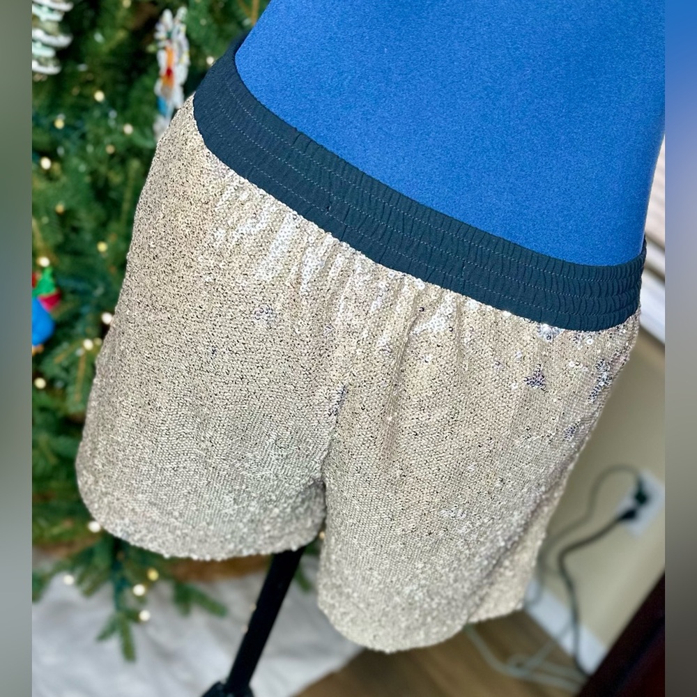 Zara Basic Metallic Gold Sequins Mini Shorts - image 8